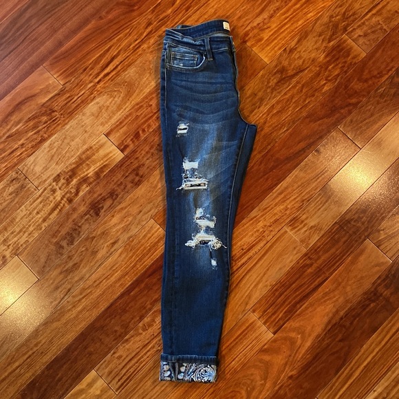 Vervet High Waisted Jeans - Picture 3 of 10